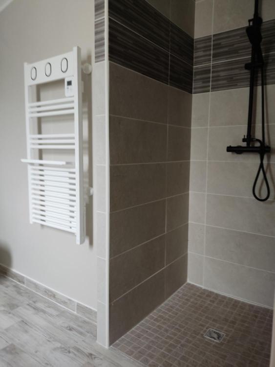 Chambre Independante Avec Piscine 居让梅斯特拉 外观 照片